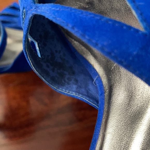 Chinese Laundry Blue Suede ‘Haughty’ Heels size 9 - Picture 8 of 12